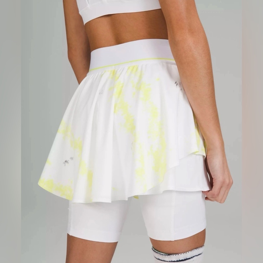 Lululemon Court Rival High-Rise Skirt Extended Liner, size 10 Electric Lemon